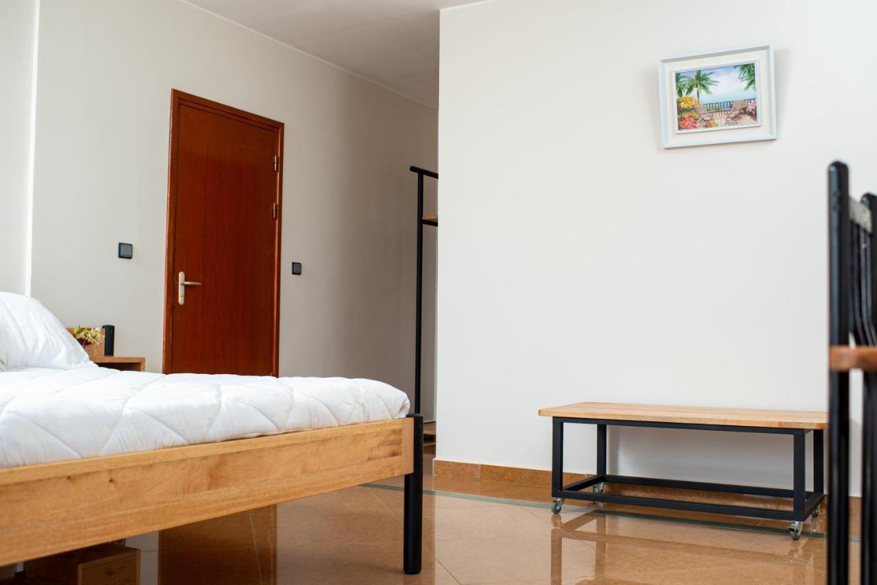 Appartement Somptua Garden à Ivato  Extérieur photo